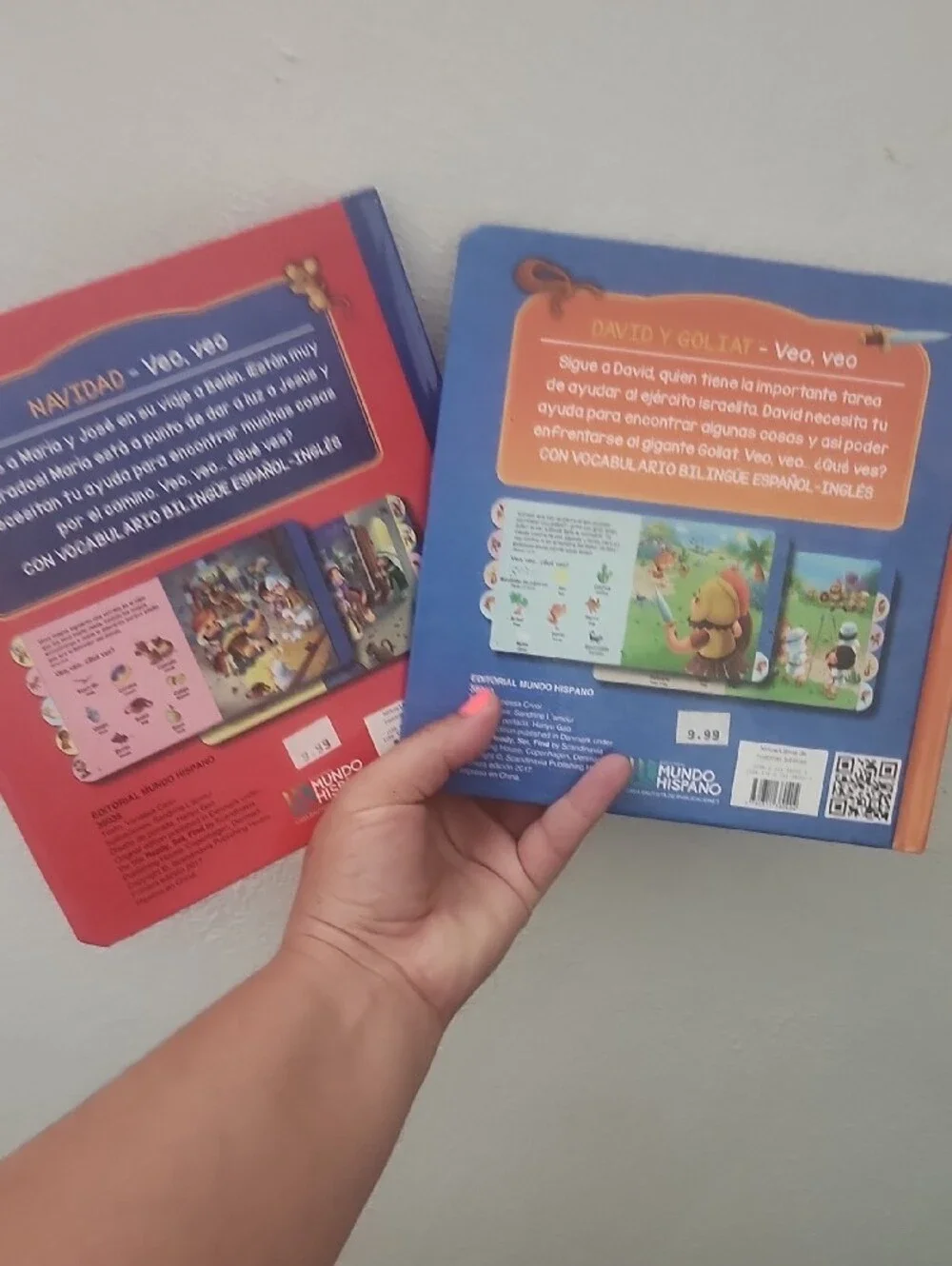 Navidad Veo, veo - Kids Board Book (Red)